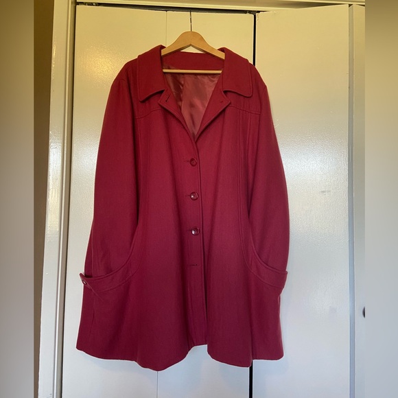 Vintage Coat - Picture 1 of 4